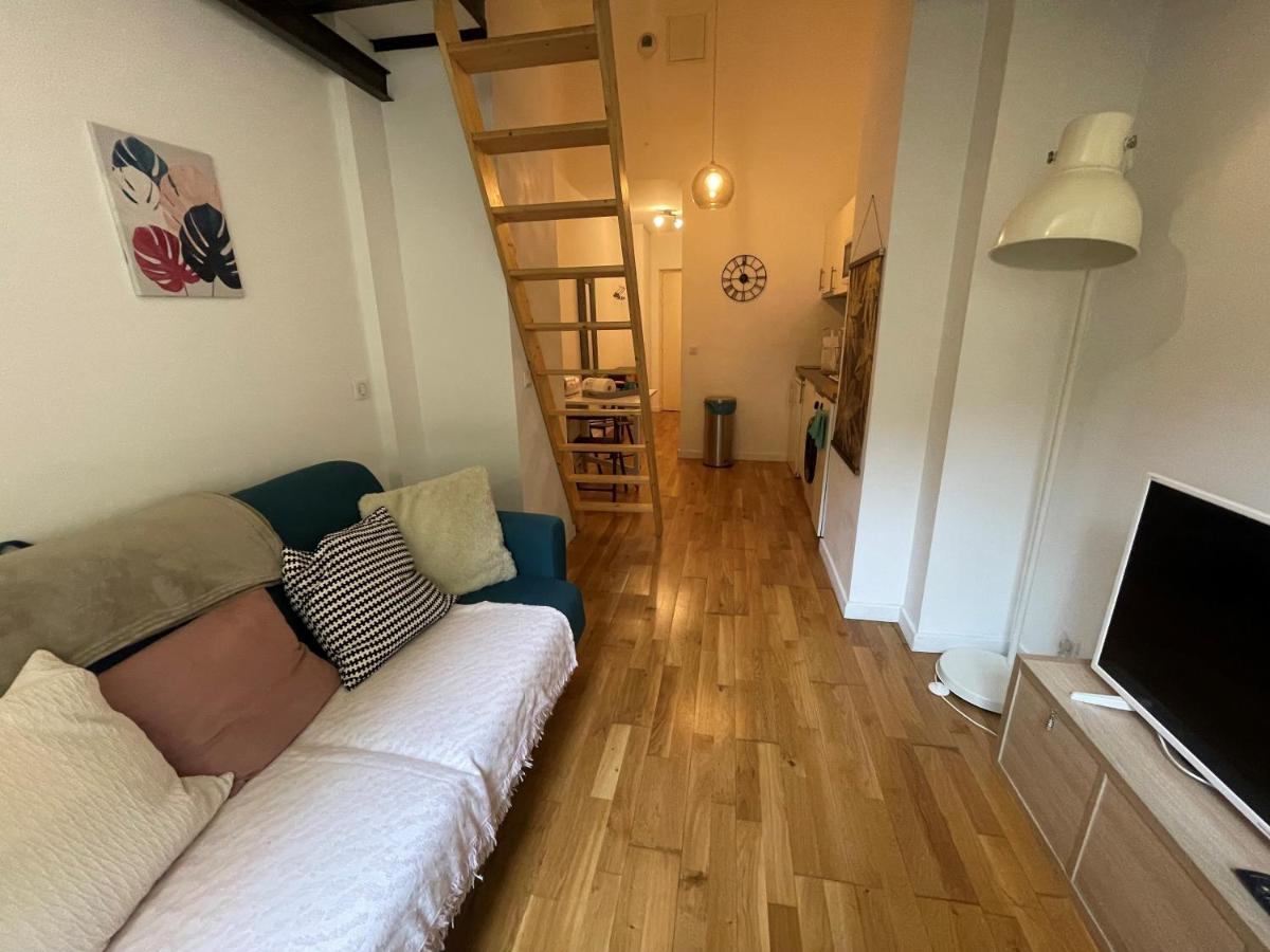 Mezzanine Avec Terrasse Privative Cosy - Ref Mimont Appartement *